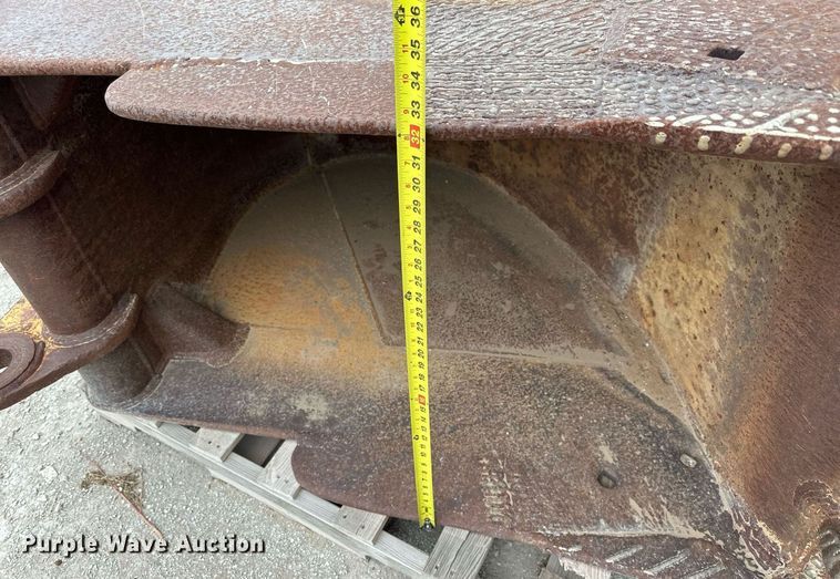 image for item OK9040 Balderson  excavator bucket