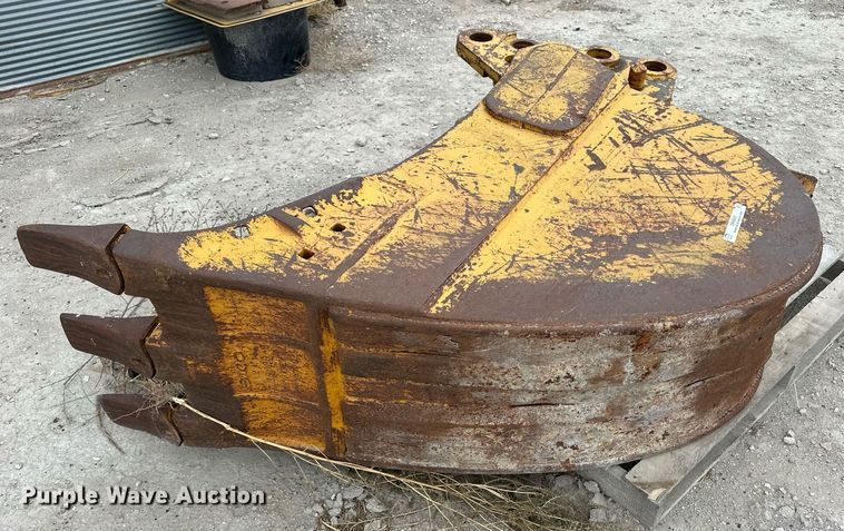 image for item OK9041 Hensley  excavator bucket