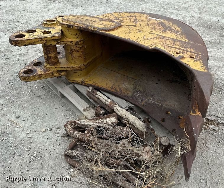 image for item OK9041 Hensley  excavator bucket