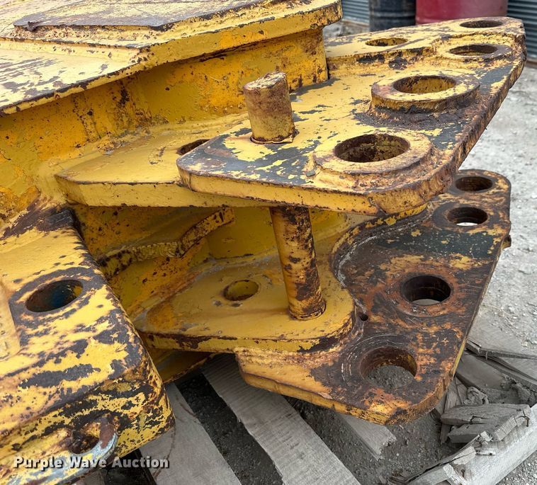 image for item OK9041 Hensley  excavator bucket