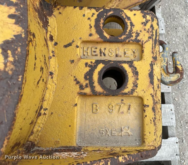 image for item OK9041 Hensley  excavator bucket