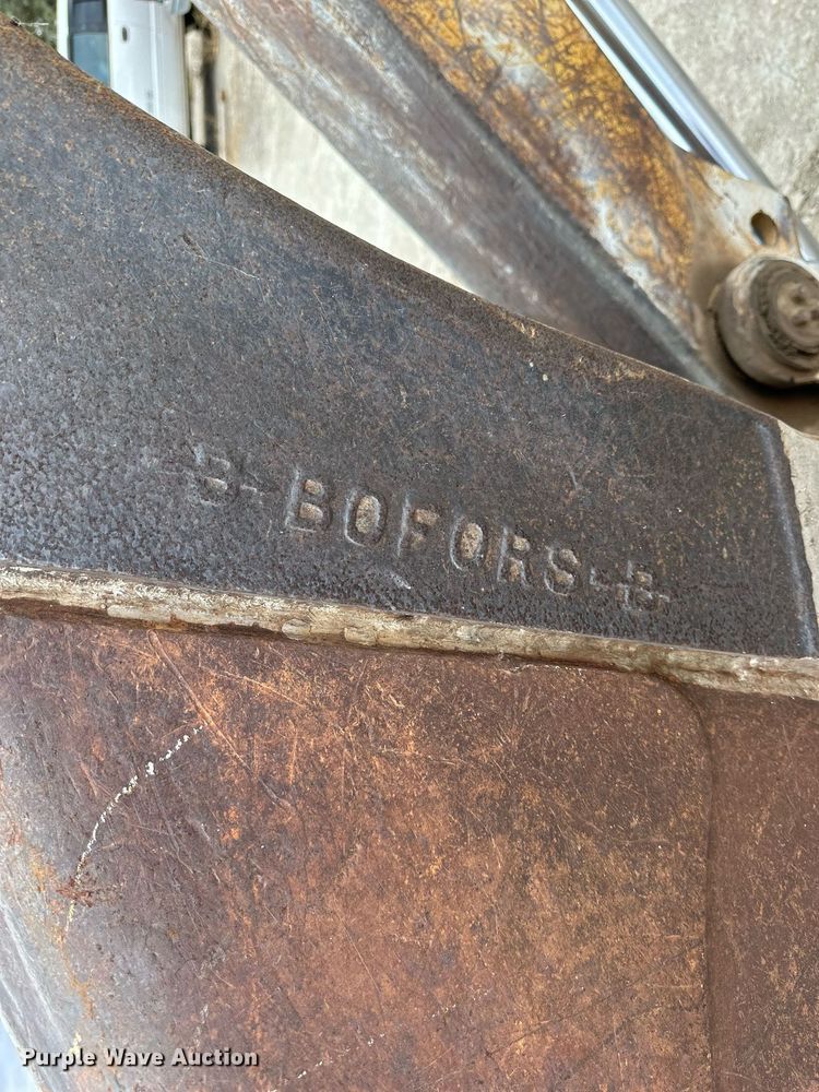 image for item OK9050 1984 Caterpillar 225  excavator