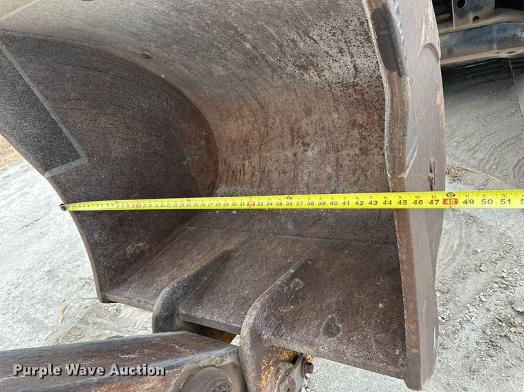 image for item OK9050 1984 Caterpillar 225  excavator