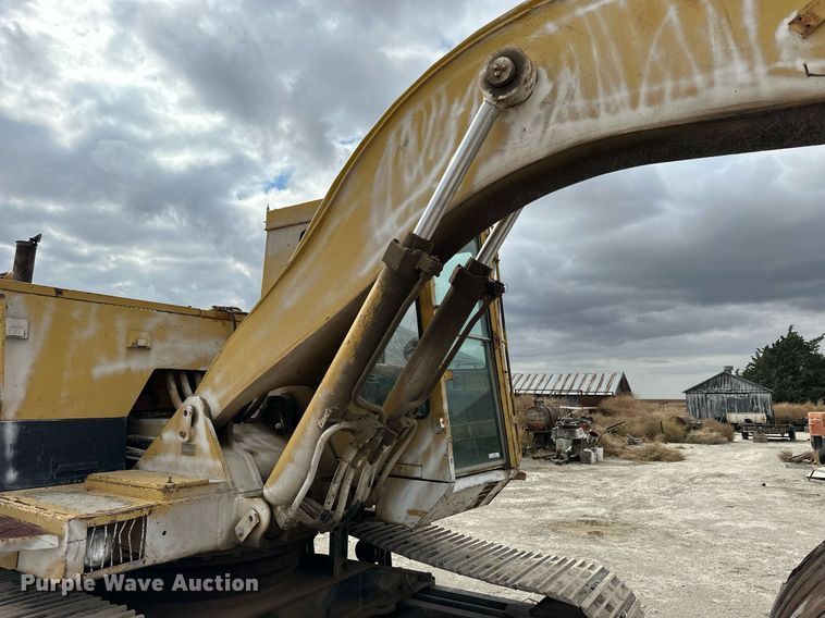 image for item OK9050 1984 Caterpillar 225  excavator