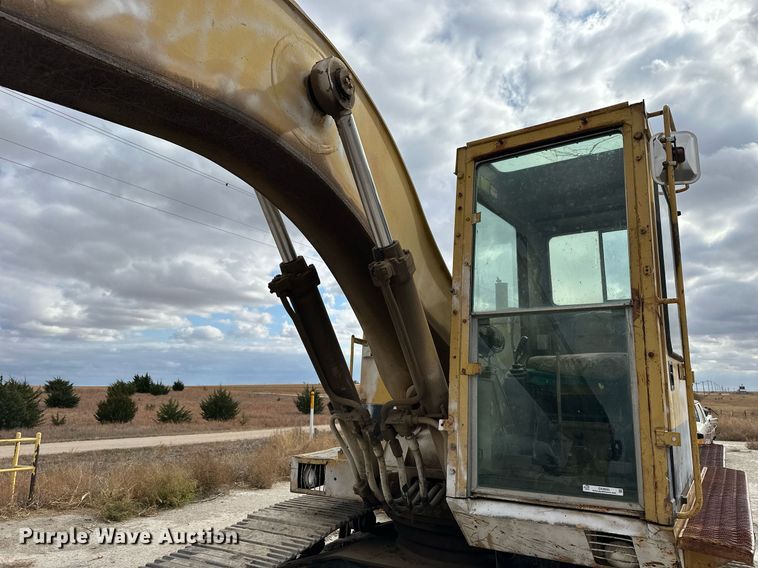 image for item OK9050 1984 Caterpillar 225  excavator