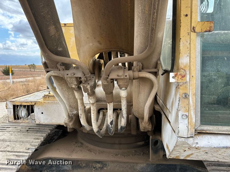 image for item OK9050 1984 Caterpillar 225  excavator