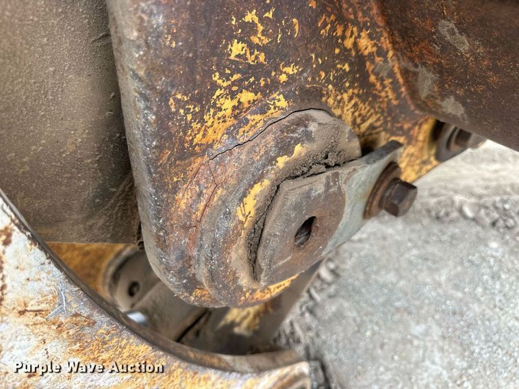 image for item OK9050 1984 Caterpillar 225  excavator