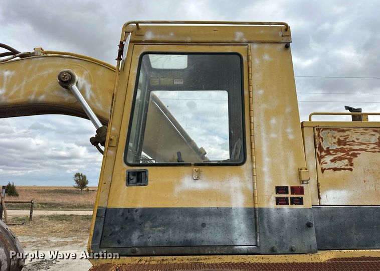 image for item OK9050 1984 Caterpillar 225  excavator