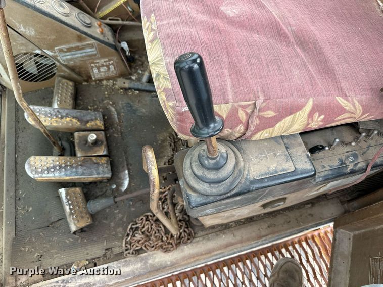 image for item OK9050 1984 Caterpillar 225  excavator