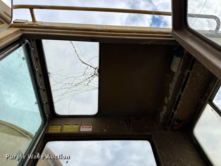 image for item OK9050 1984 Caterpillar 225  excavator