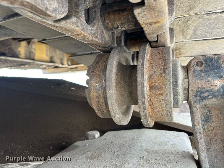 image for item OK9050 1984 Caterpillar 225  excavator