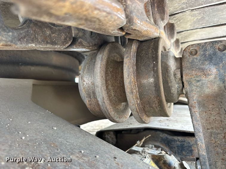 image for item OK9050 1984 Caterpillar 225  excavator