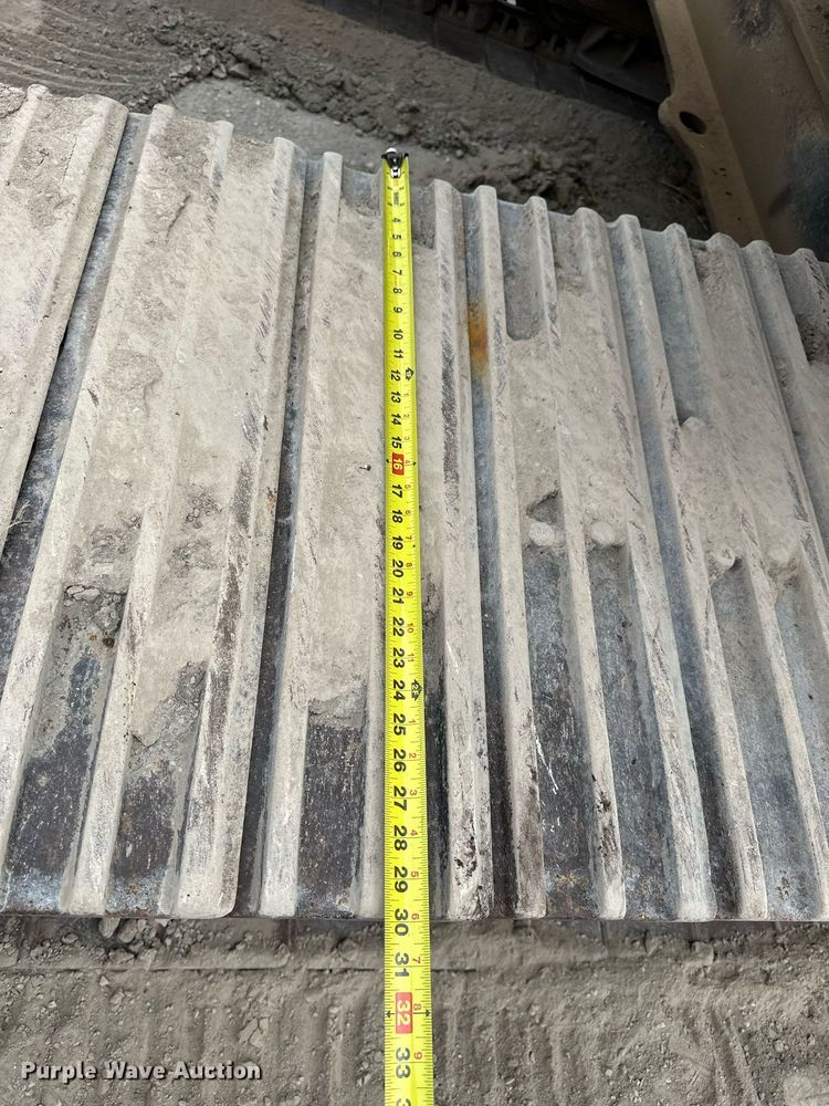 image for item OK9050 1984 Caterpillar 225  excavator