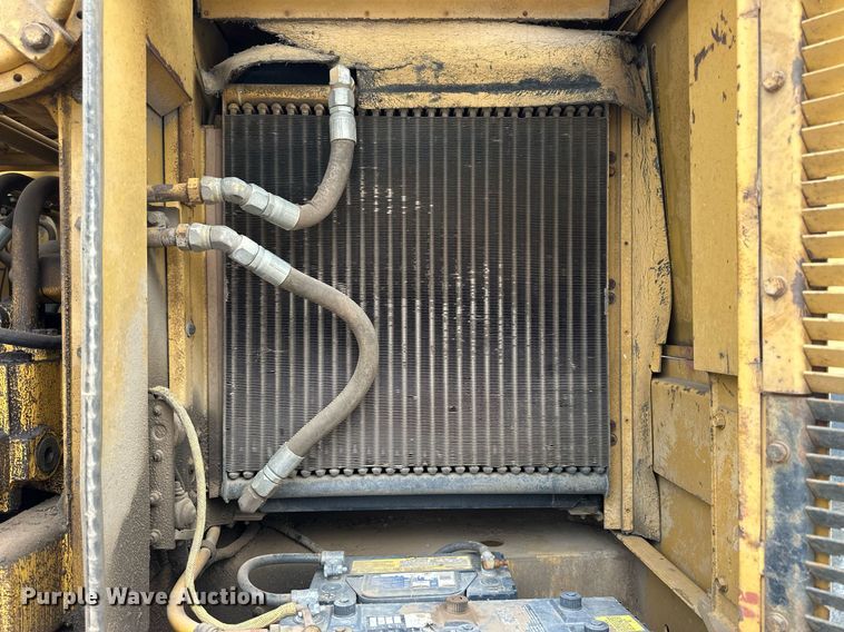 image for item OK9050 1984 Caterpillar 225  excavator