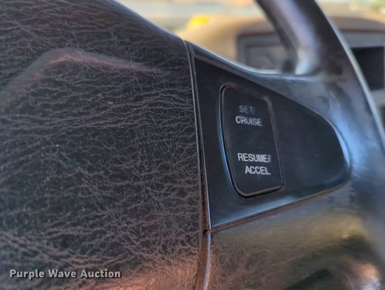 image for item OL9047 2009 International 7300  oil distributor truck