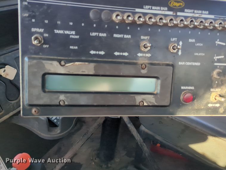 image for item OL9047 2009 International 7300  oil distributor truck