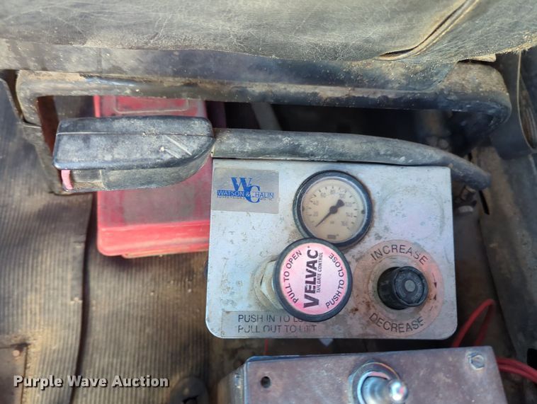 image for item OL9048 2000 Mack RD690S  dump truck