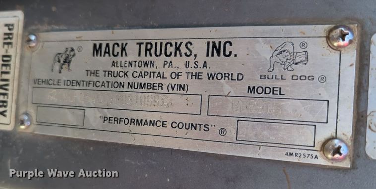 image for item OL9048 2000 Mack RD690S  dump truck