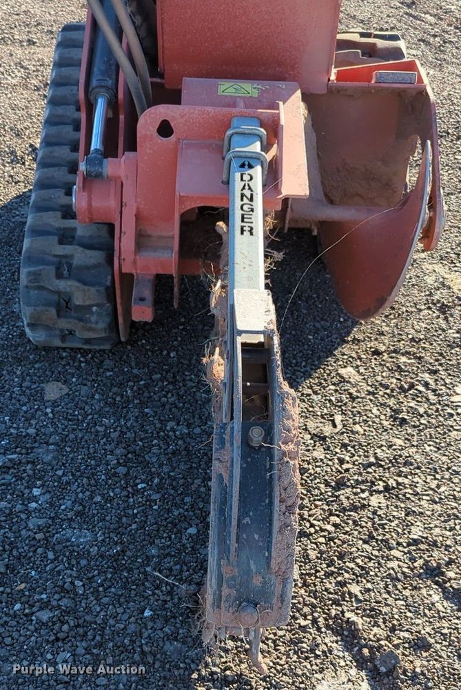 image for item OL9050 2017 Ditch Witch C16X  trencher