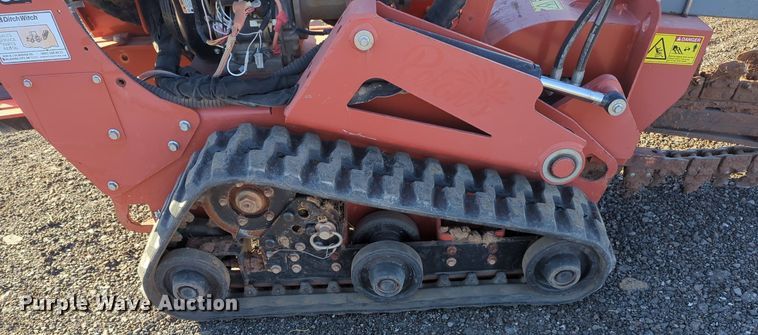 image for item OL9050 2017 Ditch Witch C16X  trencher