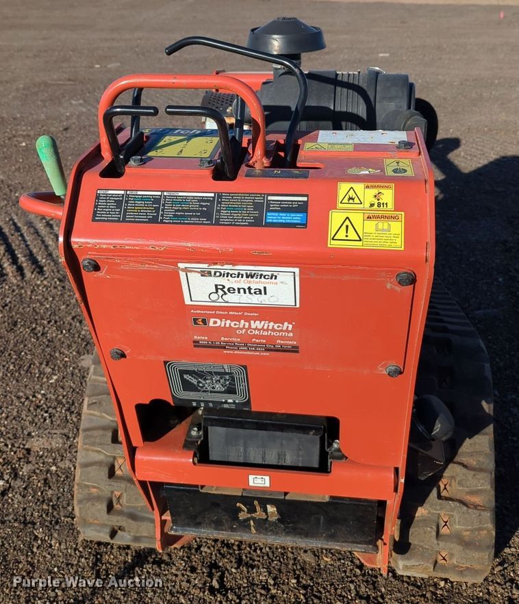 image for item OL9051 2019 Ditch Witch C24X  trencher