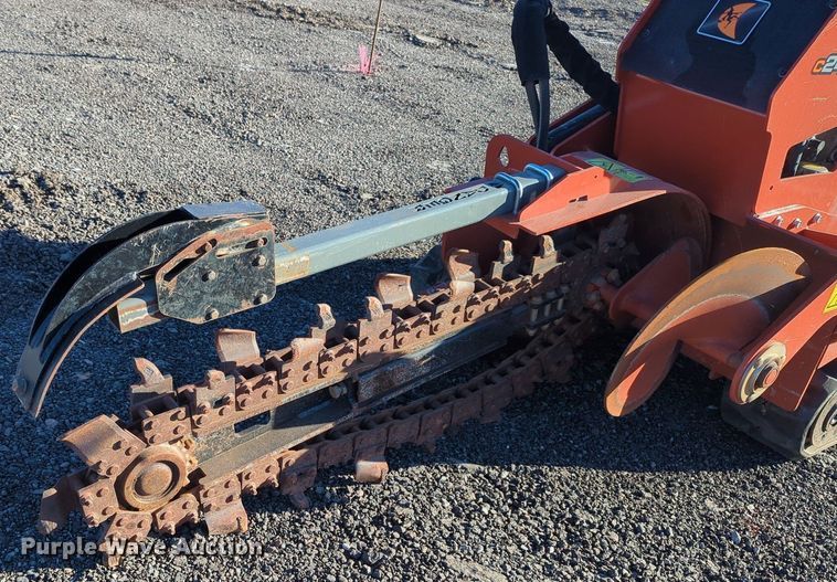 image for item OL9051 2019 Ditch Witch C24X  trencher