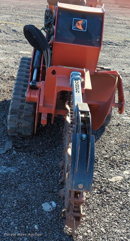 image for item OL9051 2019 Ditch Witch C24X  trencher