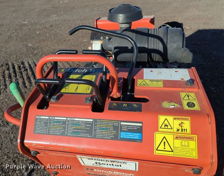 image for item OL9051 2019 Ditch Witch C24X  trencher