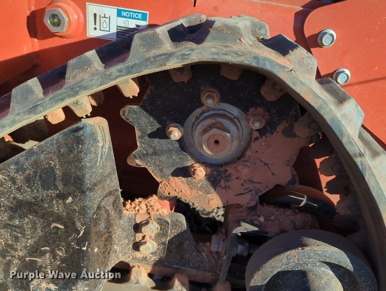 image for item OL9051 2019 Ditch Witch C24X  trencher