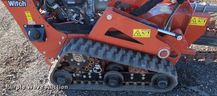 image for item OL9051 2019 Ditch Witch C24X  trencher