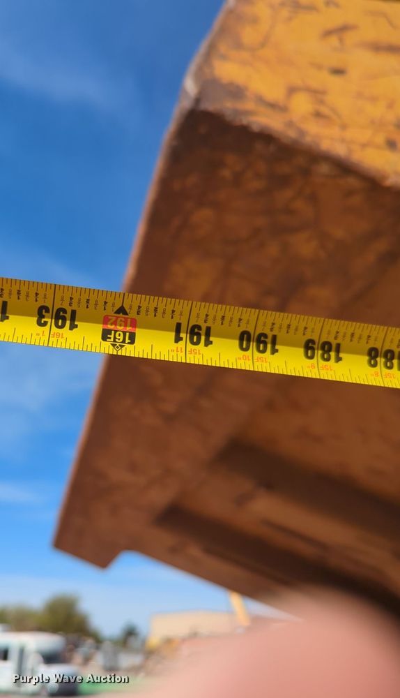 image for item OL9085 1990 Caterpillar D30D  haul truck