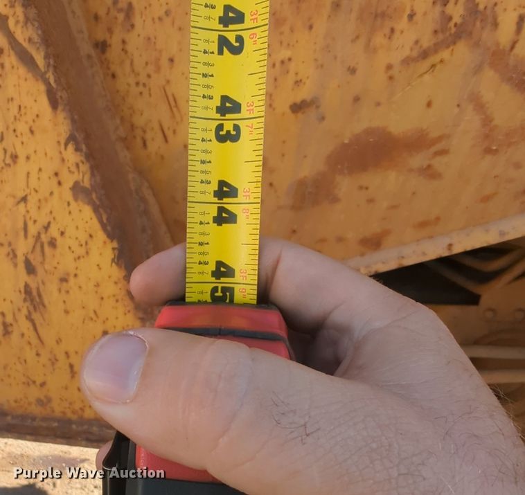 image for item OL9085 1990 Caterpillar D30D  haul truck