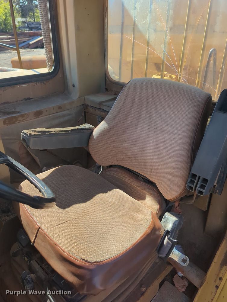 image for item OL9085 1990 Caterpillar D30D  haul truck