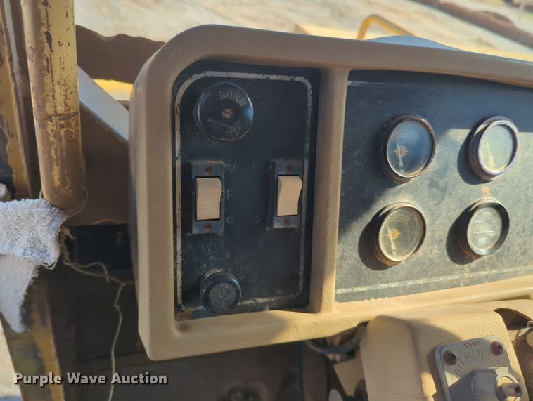 image for item OL9085 1990 Caterpillar D30D  haul truck