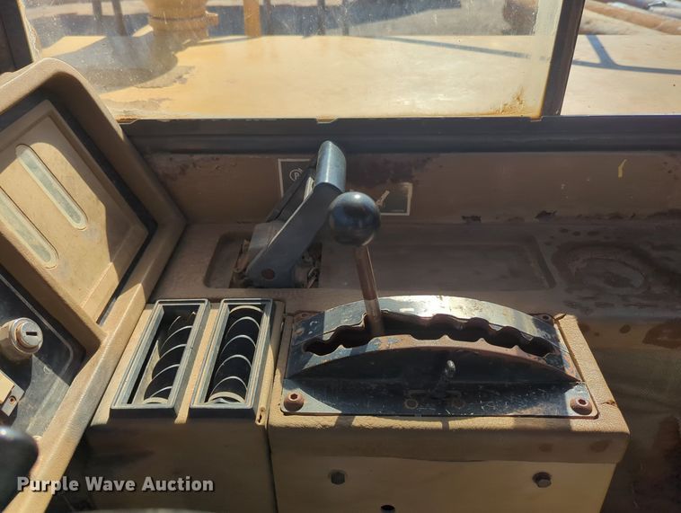 image for item OL9085 1990 Caterpillar D30D  haul truck