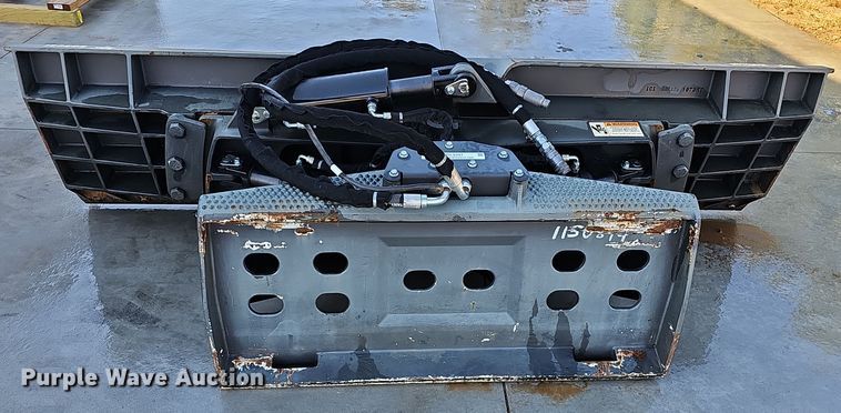 image for item OL9347 2017 Bobcat  skid steer dozer blade