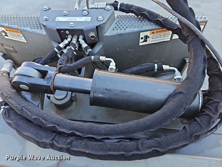 image for item OL9347 2017 Bobcat  skid steer dozer blade