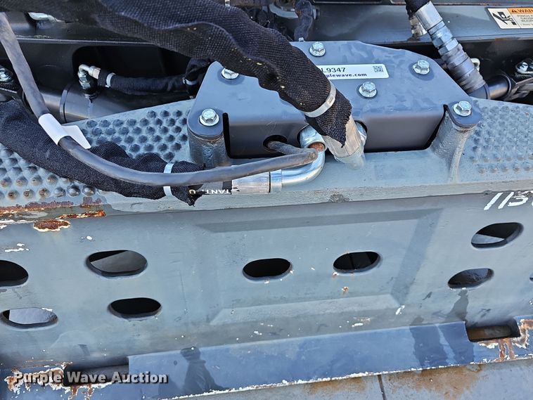 image for item OL9347 2017 Bobcat  skid steer dozer blade