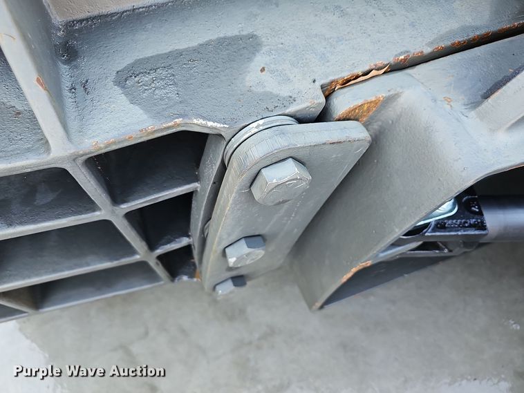 image for item OL9347 2017 Bobcat  skid steer dozer blade