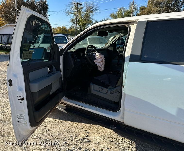 image for item DP3179 2013 Ford F150  SuperCrew pickup truck