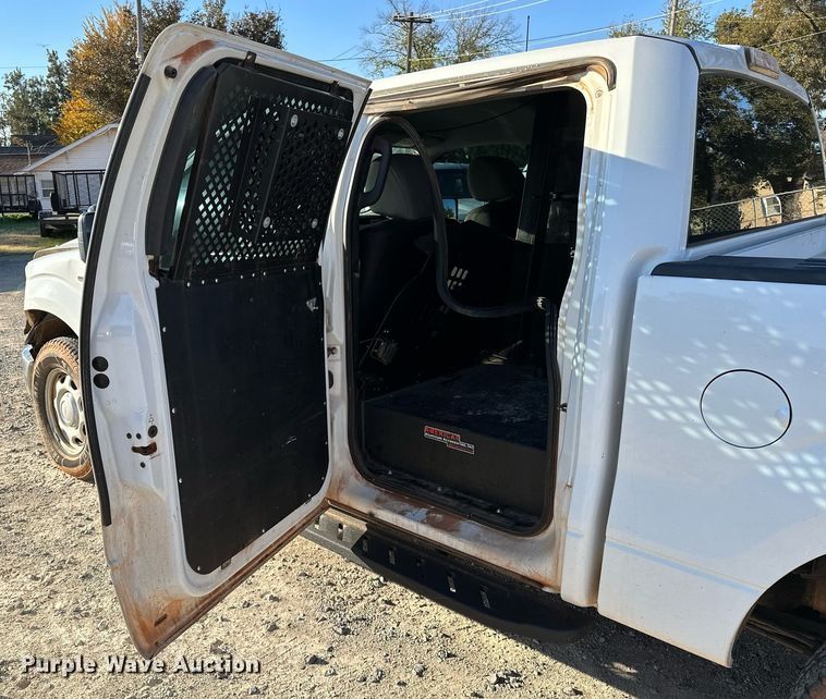 image for item DP3179 2013 Ford F150  SuperCrew pickup truck