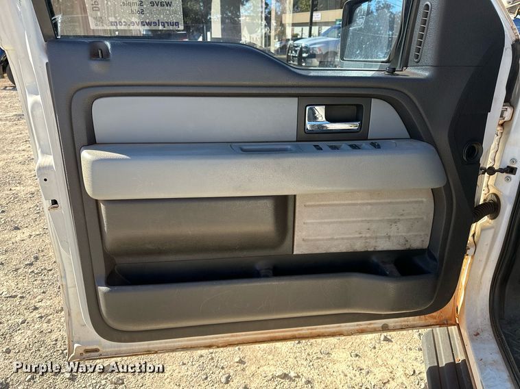 image for item DP3181 2013 Ford F150  SuperCrew pickup truck