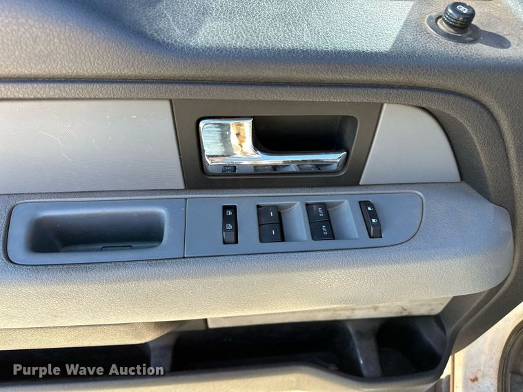 image for item DP3181 2013 Ford F150  SuperCrew pickup truck