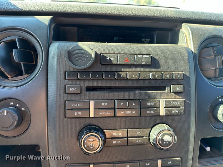 image for item DP3181 2013 Ford F150  SuperCrew pickup truck