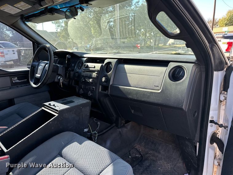 image for item DP3181 2013 Ford F150  SuperCrew pickup truck