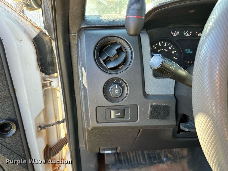 image for item DP3182 2011 Ford F150  SuperCrew pickup truck