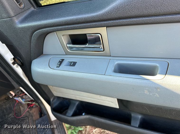 image for item DP3182 2011 Ford F150  SuperCrew pickup truck