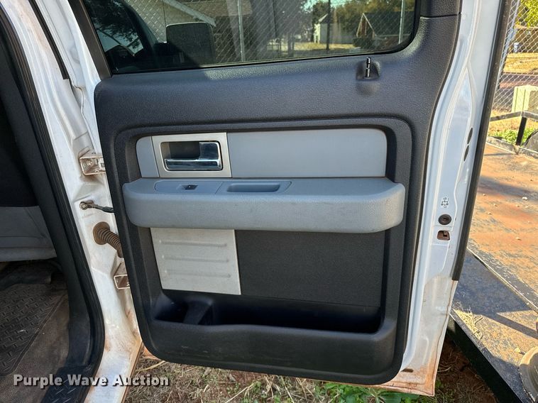 image for item DP3182 2011 Ford F150  SuperCrew pickup truck