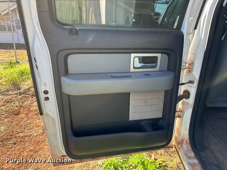 image for item DP3182 2011 Ford F150  SuperCrew pickup truck