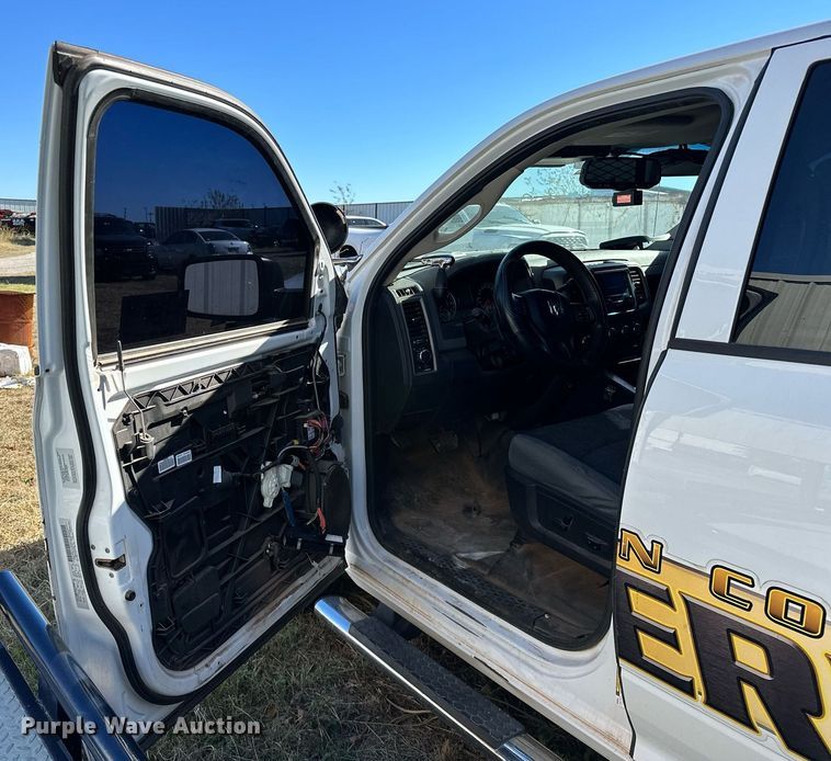 image for item DP3198 2014 Dodge Ram 1500  Crew Cab pickup truck